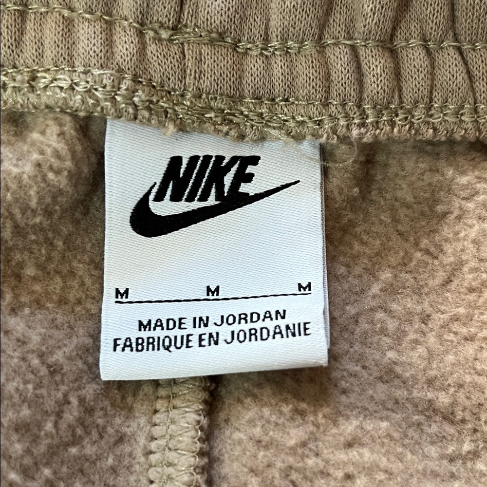 Nike Men’s Khaki Joggers - Size M Sweatpants - Athletic Fit - Picture 5 of 14